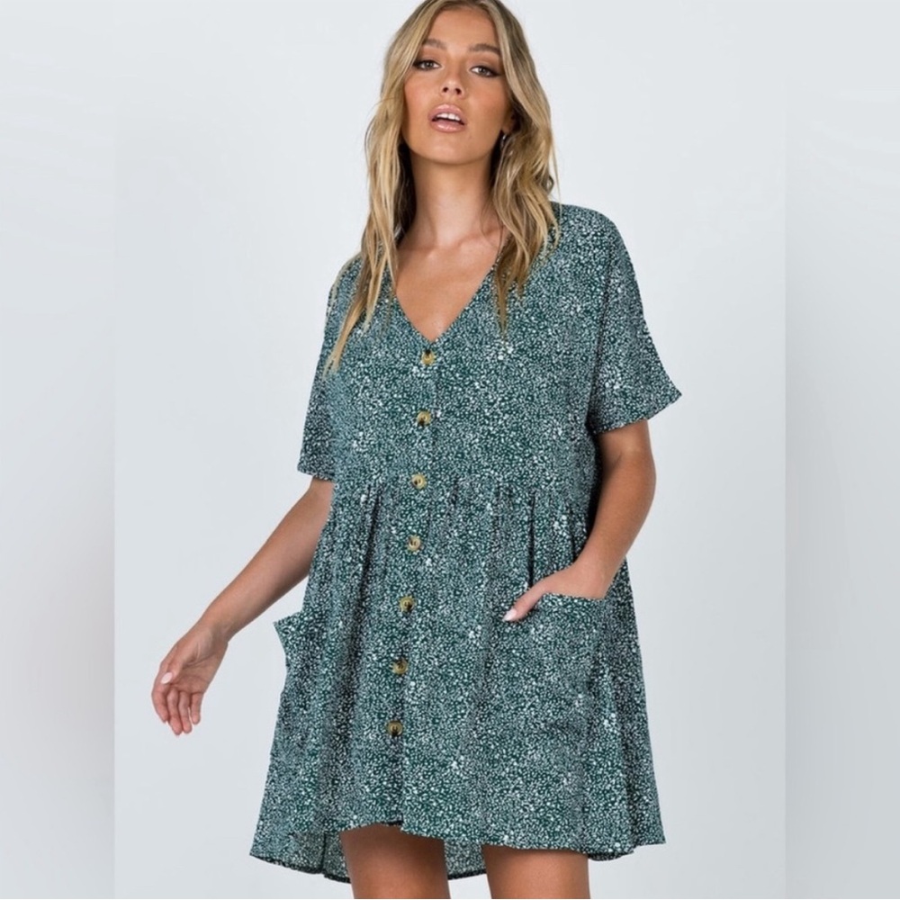 Princess Polly mini dress green floral size 0 EUC